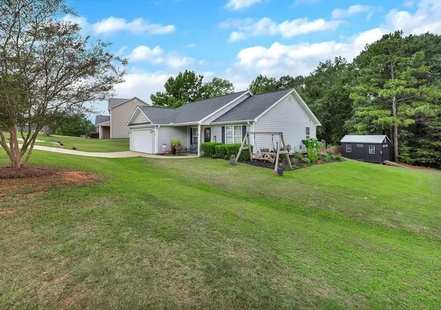Photo 2 of Single family home for sale at 110 Claridge Pl, Belton, SC 29627 | MLS# 20305985 | Listing updated on 2026-09-17