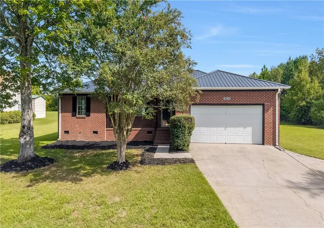 Photo 3 of Single family home for sale at 3533 Pelzer Hwy, Easley, SC 29642 | MLS# 20306253 | Listing updated on 2026-10-15