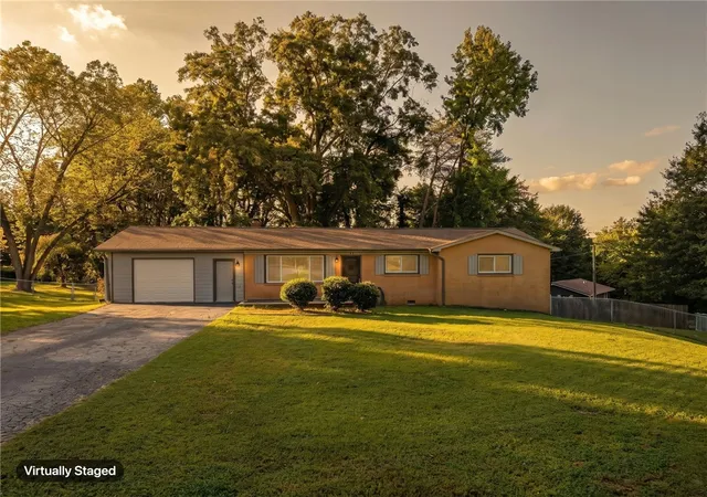 Photo 3 of Single family home for sale at 116 E Hill Dr, Easley, SC 29640 | MLS# 20306256 | Listing updated on 2026-10-24