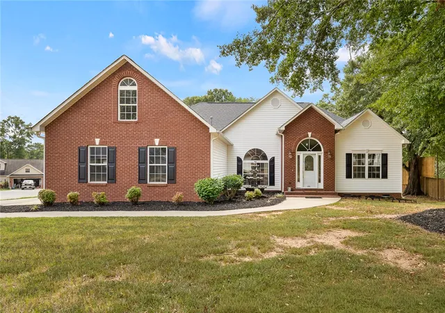 Photo 1 of Single family home for sale at 191 Amberwood Dr, Anderson, SC 29621 | MLS# 20306311 | Listing updated on 2026-10-05