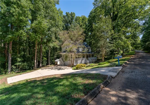 Photo 3 of Single family home for sale at 104 Woody Ln, Easley, SC 29640 | MLS# 20306187 | Listing updated on 2026-09-18