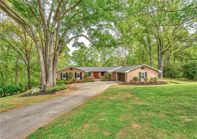 Single family home for sale at 141 Greybridge Rd, Pelzer, SC 29669 | MLS# 20306360