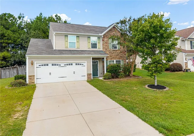Photo 2 of Single family home for sale at 132 Hamilton Ct, Easley, SC 29642 | MLS# 20306350 | Listing updated on 2026-10-17