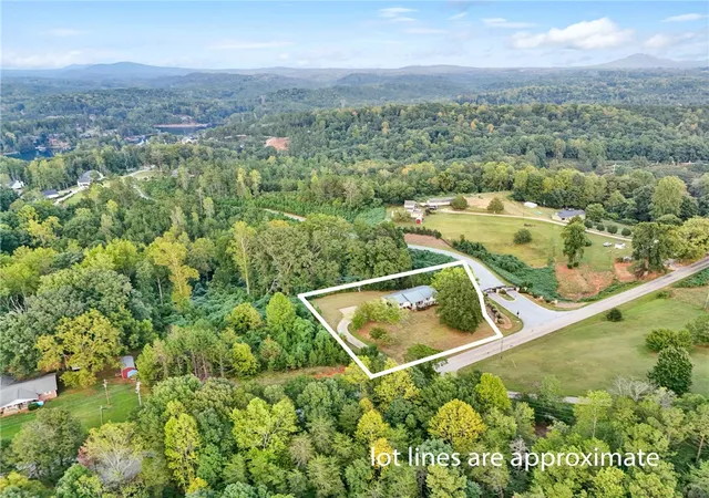 Photo 3 of Single family home for sale at 578 Gap Hl Rd, Six Mile, SC 29682 | MLS# 20306370 | Listing updated on 2026-10-13