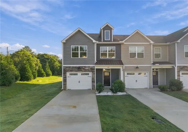 Townhouse for sale at 148 Rushing Crk Ln, Piedmont, SC 29673 | MLS# 20306380