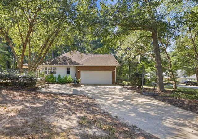 Photo 3 of Single family home for sale at 107 Hannah Cir, Anderson, SC 29621 | MLS# 20306375 | Listing updated on 2026-09-23