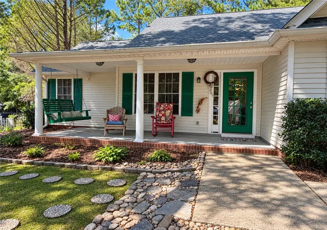 Photo 2 of Sale Pending at 113 Grand Oak Cir, Pendleton, SC 29670 | MLS# 20306299 | Listing updated on 2026-10-05