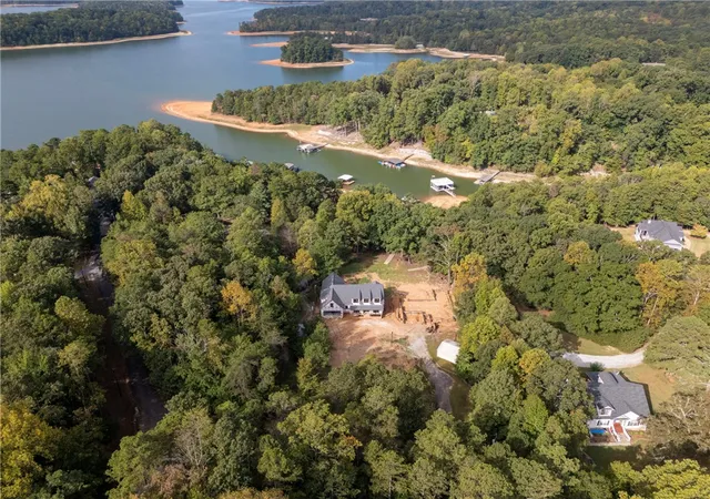 Photo 2 of Single family home for sale at 167 Pine Knoll Rd, Fair Play, SC 29643 | MLS# 20306362 | Listing updated on 2026-09-21