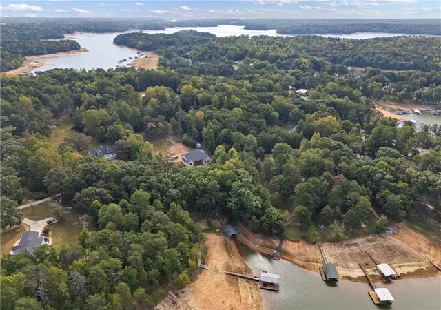 Photo 4 of Single family home for sale at 167 Pine Knoll Rd, Fair Play, SC 29643 | MLS# 20306362 | Listing updated on 2026-09-21
