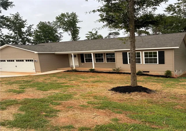 Photo 1 of Single family home for sale at 440 Rollingwood Dr, Easley, SC 29640 | MLS# 20306443 | Listing updated on 2026-09-21