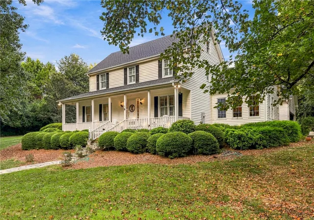 Photo 2 of Single family home for sale at 318 Quail Run, Anderson, SC 29621 | MLS# 20306174 | Listing updated on 2026-10-04