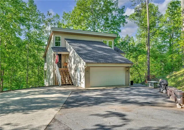 Photo 1 of Single family home for sale at 451 Cedar Crk Rd, Sunset, SC 29685 | MLS# 20306447 | Listing updated on 2026-09-24