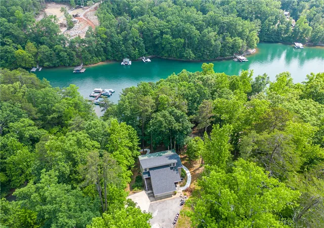 Photo 2 of Single family home for sale at 451 Cedar Crk Rd, Sunset, SC 29685 | MLS# 20306447 | Listing updated on 2026-09-24