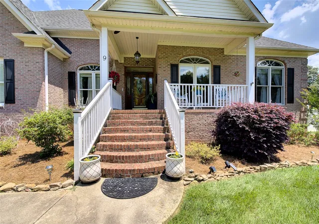 Photo 2 of Single family home for sale at 9 Montague Cir, Greenville, SC 29617 | MLS# 20306474 | Listing updated on 2026-10-25