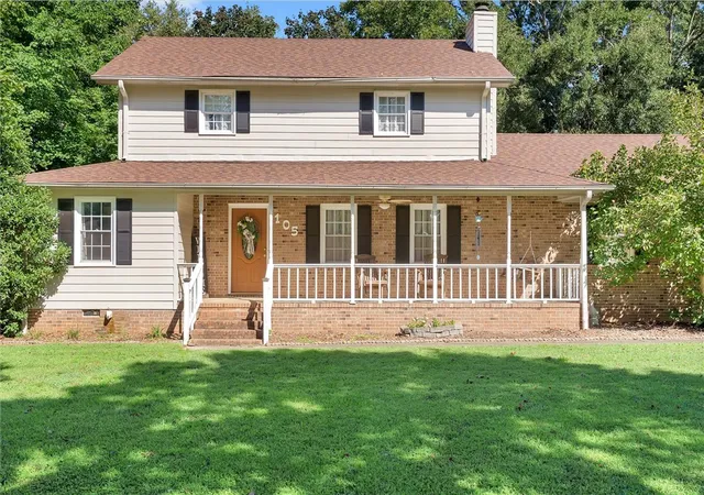 Single family home for sale at 105 Sunset Ct, Easley, SC 29642 | MLS# 20306484