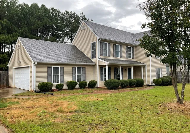 Photo 3 of Sale Pending at 102 Soaring Hawk Ct, Anderson, SC 29621 | MLS# 20306501 | Listing updated on 2026-10-10