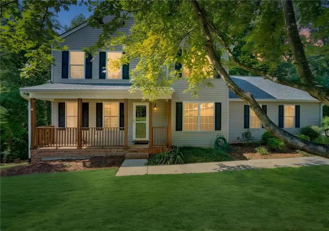 Photo 1 of Single family home for sale at 318 Stone Briar Ln, Easley, SC 29642 | MLS# 20306398 | Listing updated on 2026-09-27