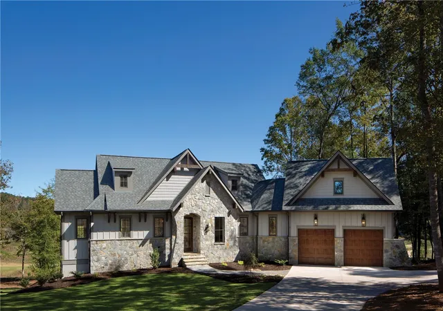 Photo 3 of Single family home for sale at 132 South Fls Rd, Sunset, SC 29685 | MLS# 20306555 | Listing updated on 2026-09-23