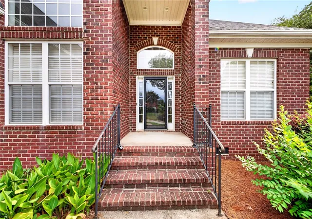 Photo 2 of Single family home for sale at 2 Windmill Way, Greenville, SC 29615 | MLS# 20306570 | Listing updated on 2026-10-25