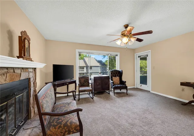 Listing Photo 5 - Condo for sale in building located at 901 Northlake Dr, Anderson, SC 29625