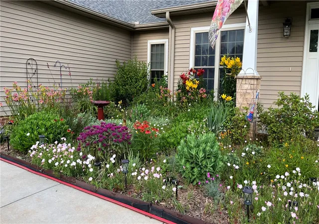 Photo 3 of Single family home for sale at 228 Bay Ridge Dr, Townville, SC 29689 | MLS# 20306547 | Listing updated on 2026-10-02