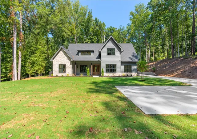 Photo 2 of Single family home for sale at 188 Graylyn Dr, Anderson, SC 29621 | MLS# 20306586 | Listing updated on 2026-10-18