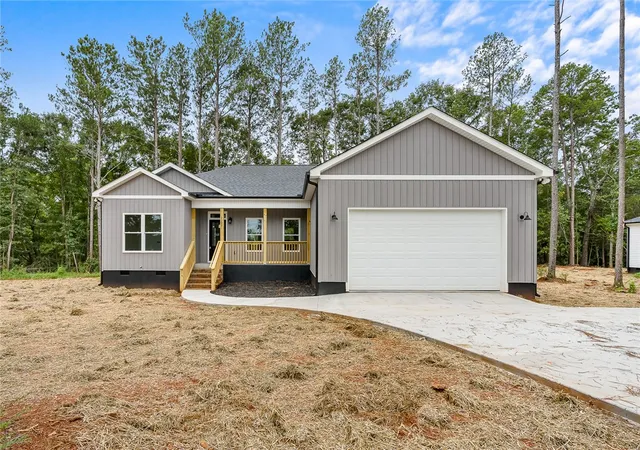 Single family home for sale at 2202 White St Ext, Anderson, SC 29624 | MLS# 20306137