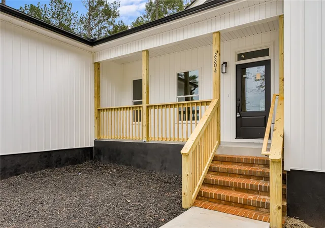 Photo 3 of Single family home for sale at 2204 White St Ext, Anderson, SC 29624 | MLS# 20306138 | Listing updated on 2026-10-27