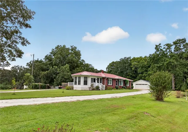 Photo 1 of Single family home for sale at 279 Ford Dr, Westminster, SC 29693 | MLS# 20306417 | Listing updated on 2026-10-13