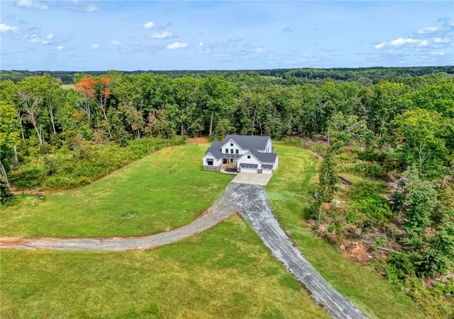 Photo 3 of Single family home for sale at 6118 Highway 81 N, Pelzer, SC 29669 | MLS# 20306606 | Listing updated on 2026-10-15
