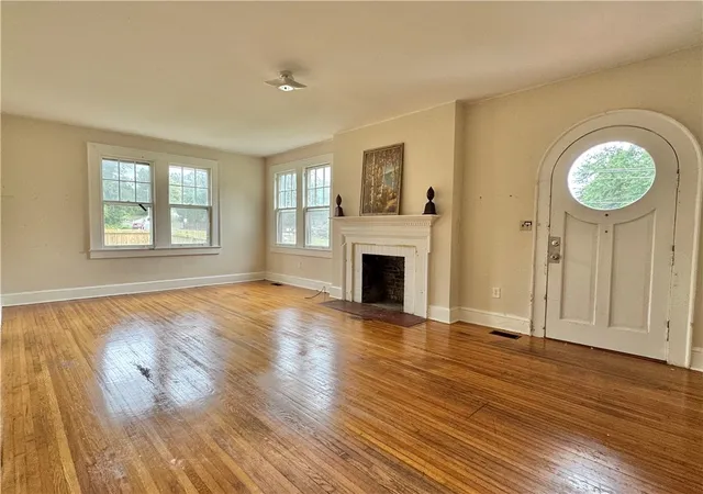 Photo 3 of Single family home for sale at 105 S 5th Street, Easley, SC 29640 | MLS# 20306611 | Listing updated on 2026-10-08