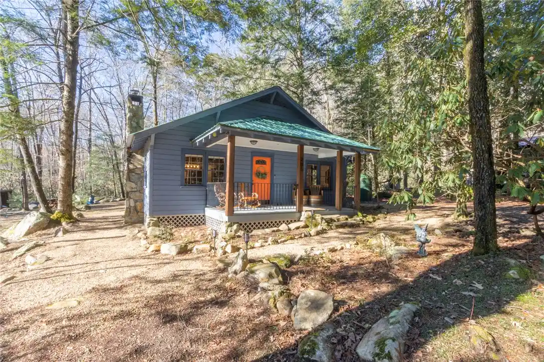 Single family home for sale at 205 Rocky Btm Rd, Sunset, SC 29685 | MLS# 20306638