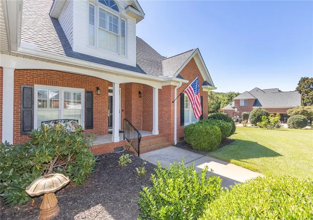 Photo 3 of Sale Pending at 208 Dandelion Trl, Anderson, SC 29621 | MLS# 20306567 | Listing updated on 2026-10-02