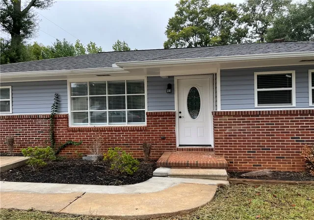 Photo 3 of Single family home for sale at 344 Meredith Cir, Spartanburg, SC 29306 | MLS# 20306655 | Listing updated on 2026-10-05