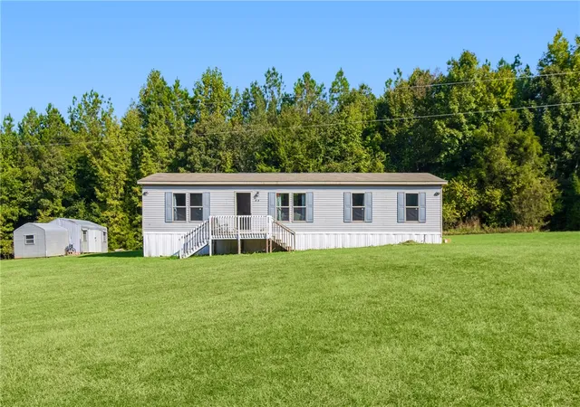 Photo 1 of Manufactured home for sale at 660 Jackson Rd, Abbeville, SC 29620 | MLS# 20306652 | Listing updated on 2026-10-14