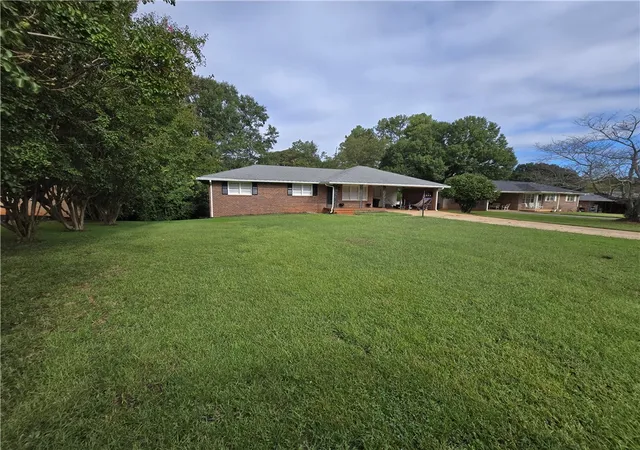 Photo 2 of Sale Pending at 210 Polaris St, Anderson, SC 29621 | MLS# 20306687 | Listing updated on 2026-09-30