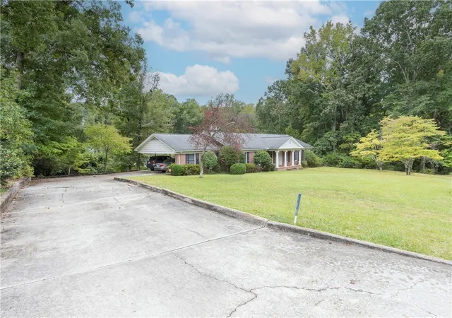 Photo 2 of Single family home for sale at 118 Blair Rd, Belton, SC 29627 | MLS# 20306635 | Listing updated on 2026-10-23
