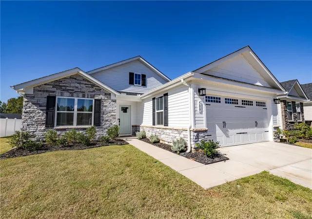 Photo 1 of Single family home for sale at 509 Stone Pine Ct, Seneca, SC 29678 | MLS# 20306704 | Listing updated on 2026-10-13