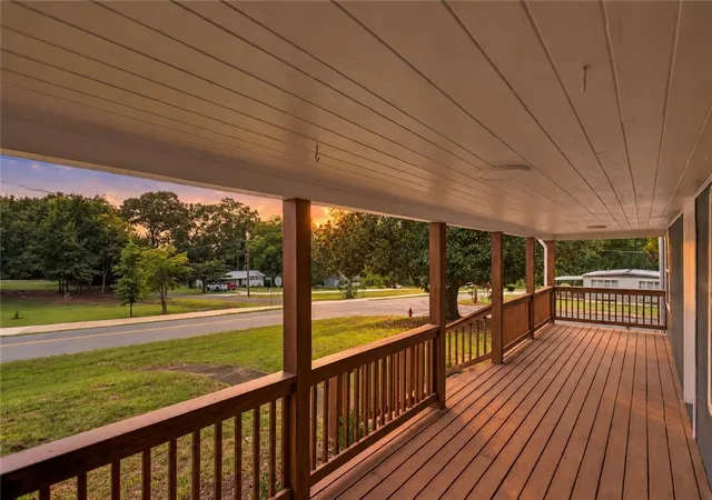 Photo 2 of Single family home for sale at 608 W S Broad St, Walhalla, SC 29691 | MLS# 20306669 | Listing updated on 2026-10-03