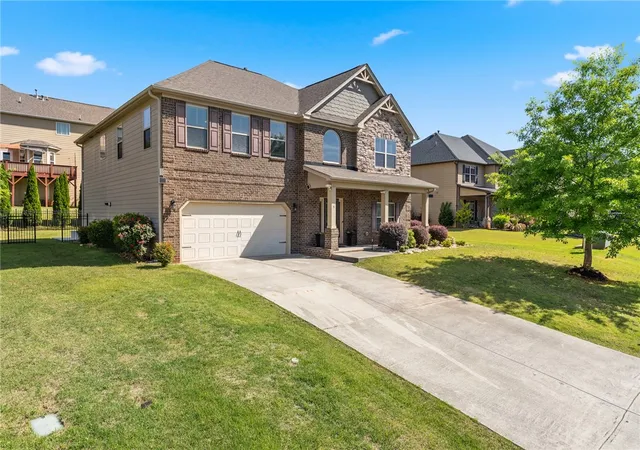 Photo 2 of Single family home for sale at 5 Tolkien Dr, Anderson, SC 29621 | MLS# 20305920 | Listing updated on 2026-09-29