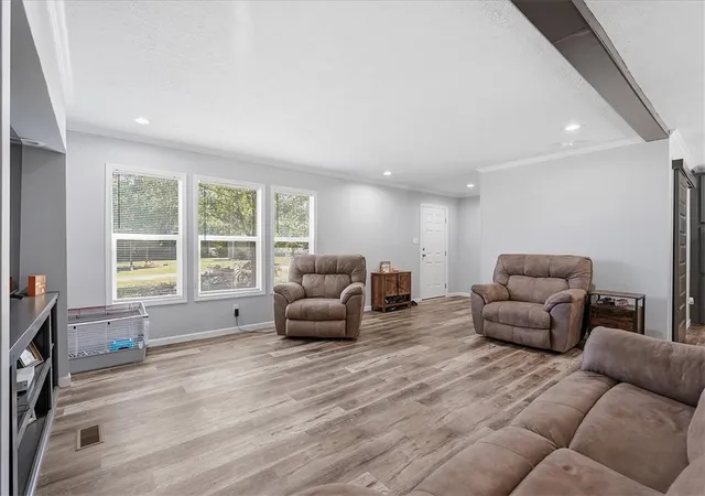 Photo 3 of Manufactured home for sale at 117 Viewmont Dr, Fair Play, SC 29643 | MLS# 20306778 | Listing updated on 2026-10-09