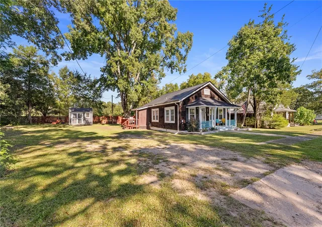 Photo 3 of Single family home for sale at 304 Langley St, Abbeville, SC 29620 | MLS# 20306733 | Listing updated on 2026-09-30