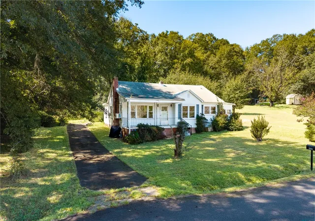 Photo 1 of Sale Pending at 333 Keese St, Pendleton, SC 29670 | MLS# 20306637 | Listing updated on 2026-10-08