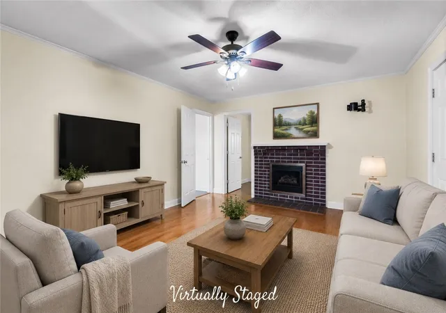 Photo 3 of Single family home for sale at 379 W Main St, Donalds, SC 29638 | MLS# 20306790 | Listing updated on 2026-09-30