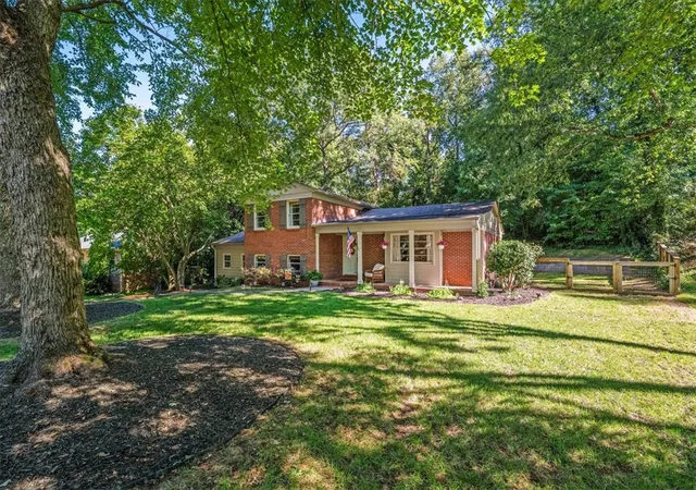 Photo 2 of Single family home for sale at 40 Lockwood Ave, Greenville, SC 29607 | MLS# 20306798 | Listing updated on 2026-09-30