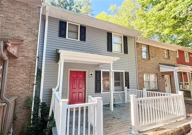 Photo 1 of Townhouse for sale at 916 Georgetown St, Clemson, SC 29631 | MLS# 20306772 | Listing updated on 2026-09-30