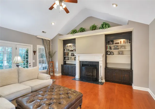 Photo 2 of Single family home for sale at 114 Augusta National, Anderson, SC 29621 | MLS# 20306811 | Listing updated on 2026-10-01