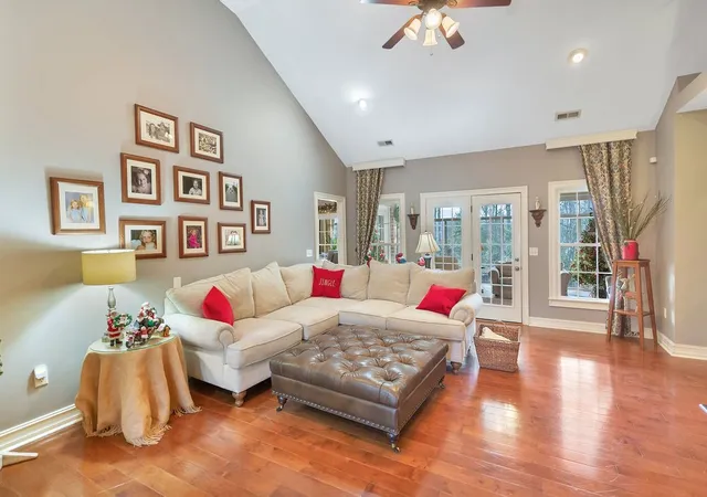 Photo 3 of Single family home for sale at 114 Augusta National, Anderson, SC 29621 | MLS# 20306811 | Listing updated on 2026-10-01