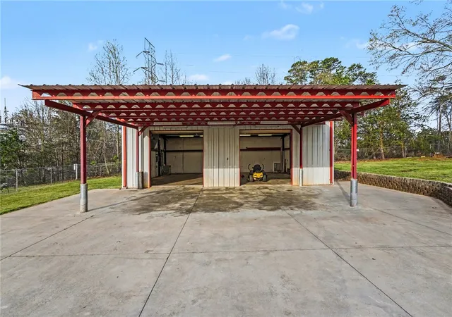 Photo 3 of Single family home for sale at 11 Bainbridge Dr, Greenville, SC 29611 | MLS# 20306846 | Listing updated on 2026-10-01