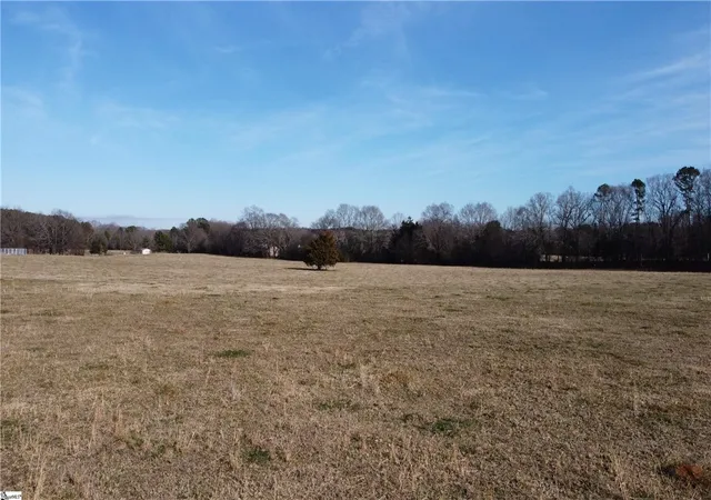 Photo 1 of Land for sale at 224 Barkers Crk Rd, Honea Path, SC 29654 | MLS# 20306868 | Listing updated on 2026-10-07